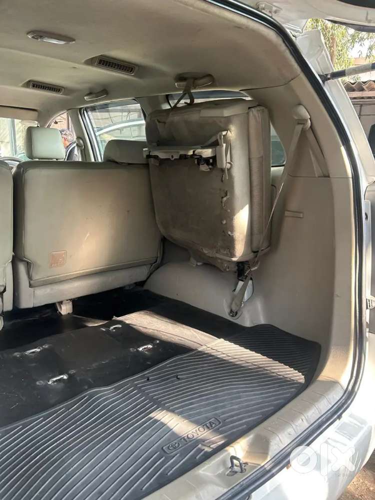 Toyota Innova 2.5 G Available For Sale