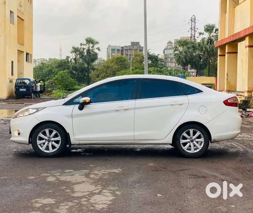 Ford Fiesta Titanium 2013