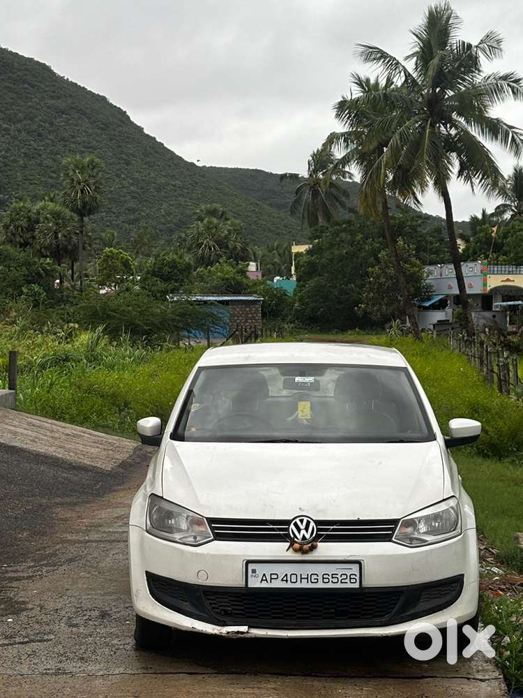 Volkswagen Polo Manual 2010