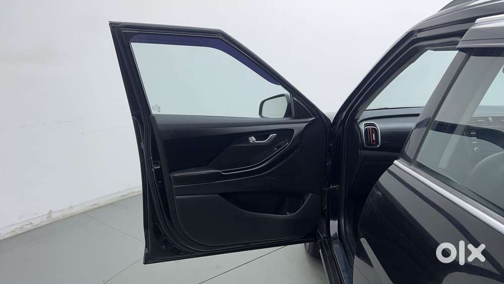 Hyundai Creta 1.5 S Plus Knight Petrol, 2023, Petrol