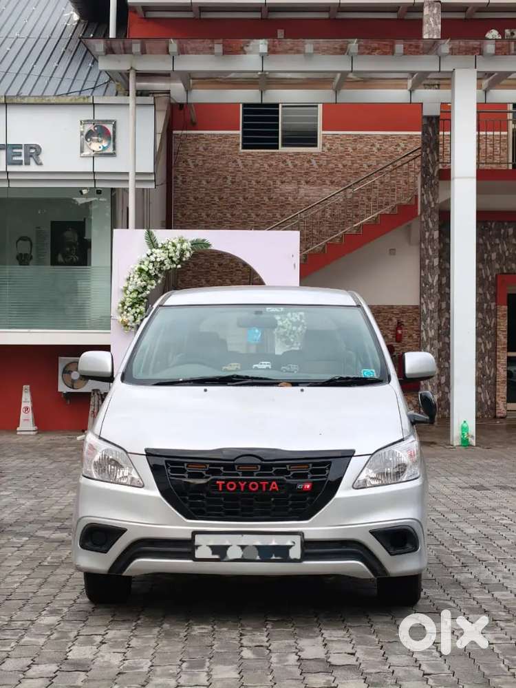 Toyota Innova 2015 Diesel Well Maintained