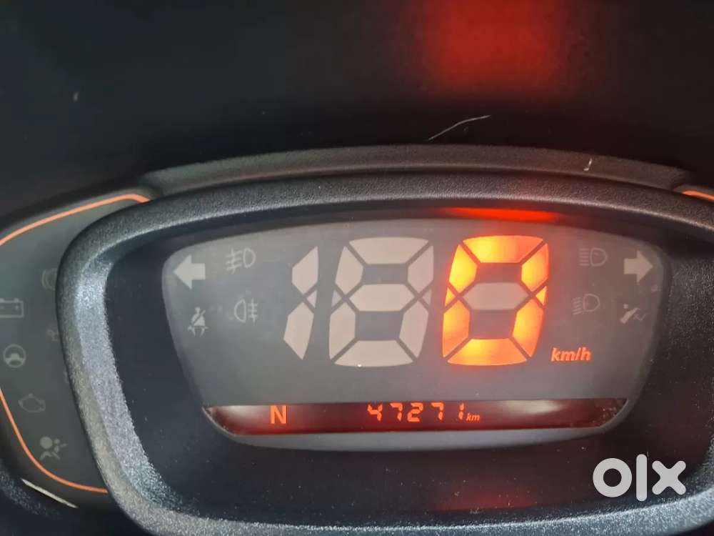 Renault Kwid 1.0 Rxt Amt, 2018, Petrol
