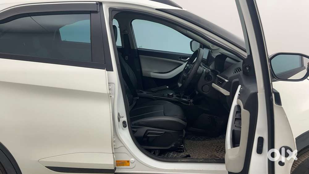Tata Nexon Creative Plus 1.2 Revotron Petrol 6 Mt, 2024, Petrol