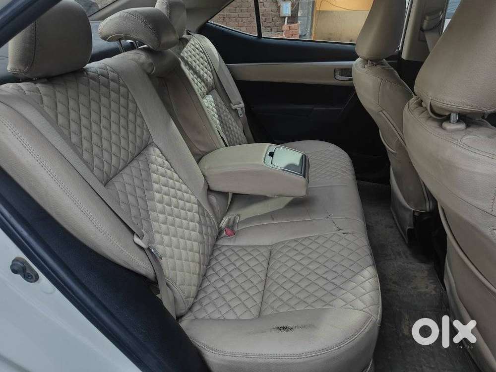 Toyota Corolla Altis G At, 2016, Petrol
