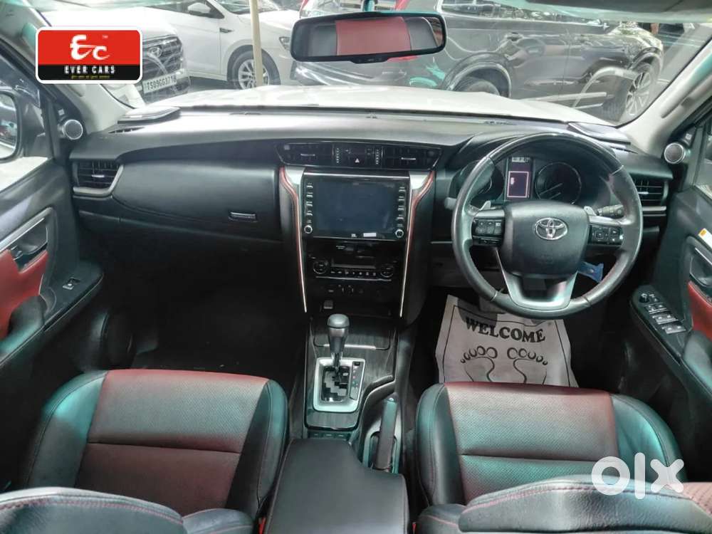 Toyota Fortuner Legender, 2022, Diesel