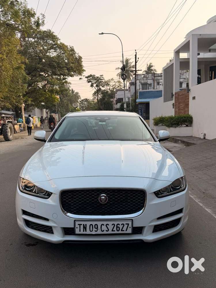 Jaguar Xe Pure, 2019, Petrol
