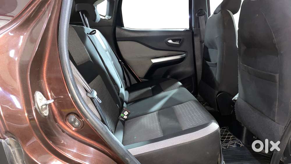 Nissan Magnite 1.0 Xv Turbo Cvt Dual Tone, 2021, Petrol