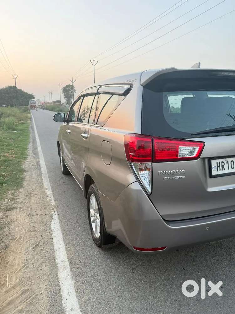 Toyota Innova Crysta 2017 Diesel 190000 Km Driven