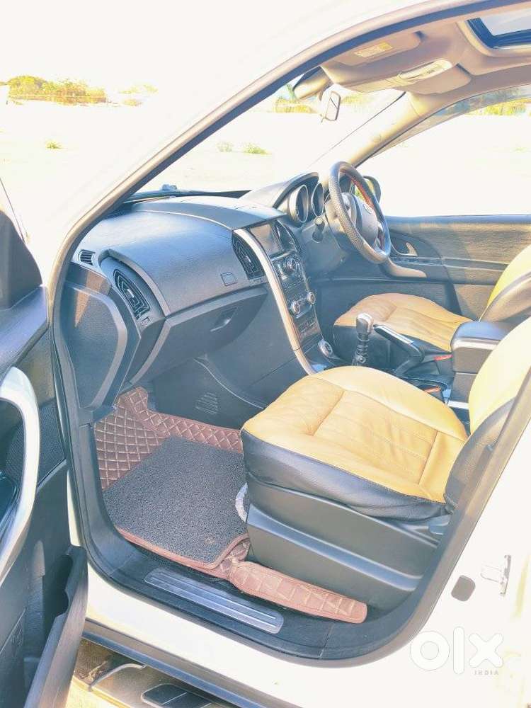 Mahindra Xuv500 W9, 2021, Diesel