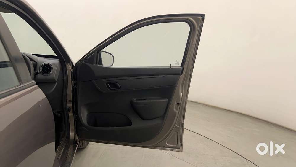 Renault Kwid 1.0 Rxt, 2016, Petrol