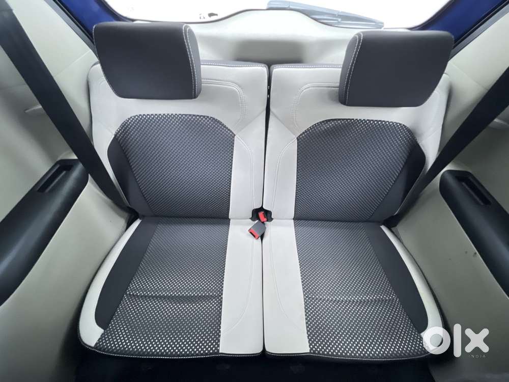 Renault Triber Rxz Easy-r Amt Dual Tone, 2022, Petrol