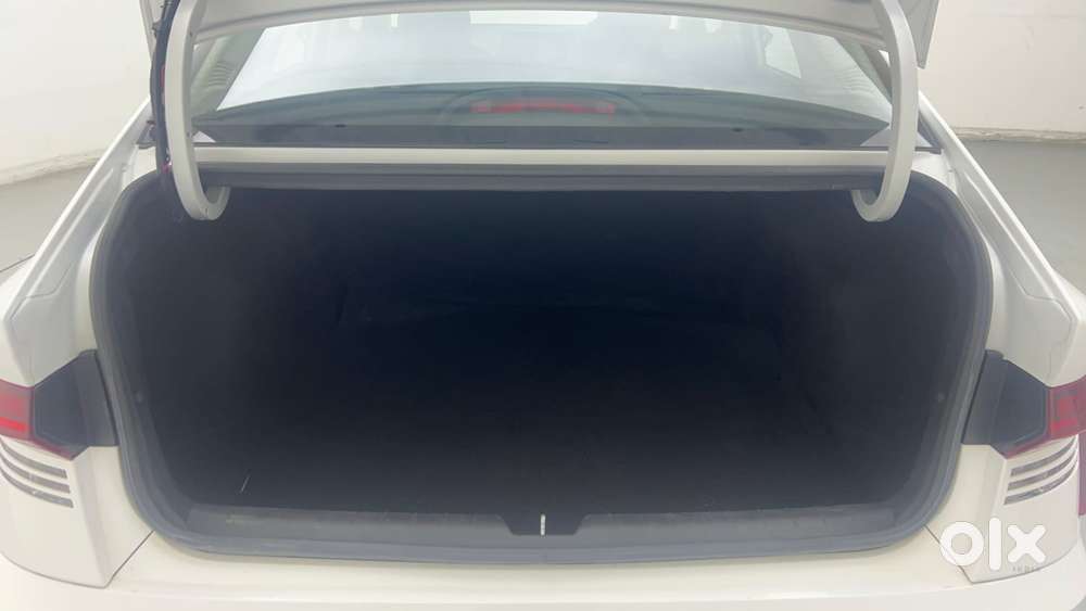 Hyundai Verna Ex 1.5 Petrol Mt, 2025, Petrol