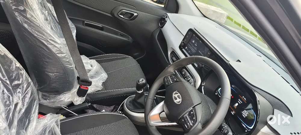 Hyundai Exter 2025 Petrol 2700 Km Driven