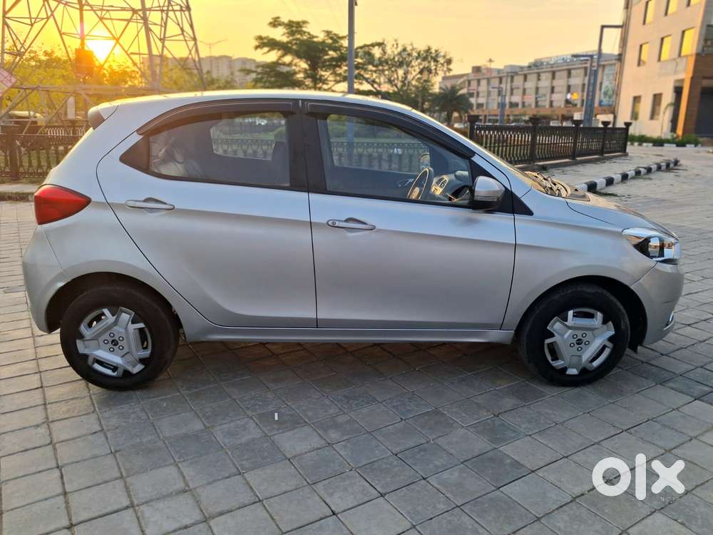Tata Tiago 1.05 Revotorq Xz, 2018, Petrol