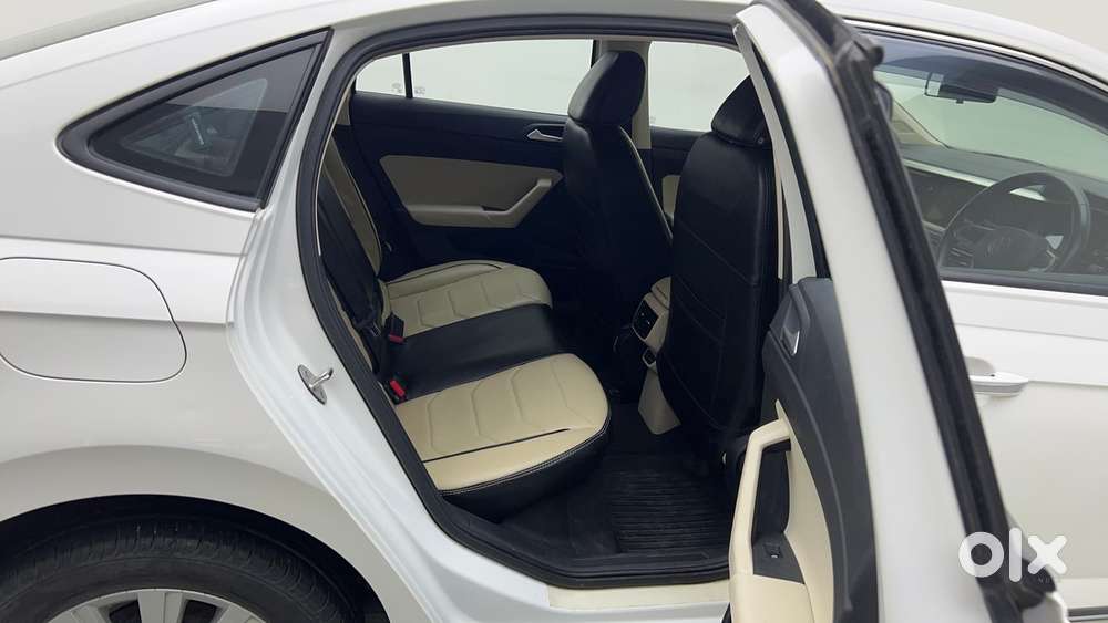 Volkswagen Virtus Highline Plus 1.0 Tsi At, 2024, Petrol