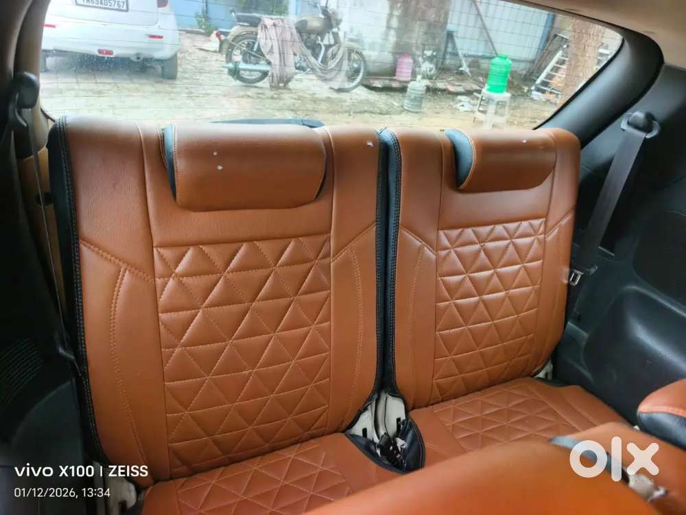 Hyundai Santa Fe 2012 Diesel 196000 Km Driven 7+1 Seating Capasity