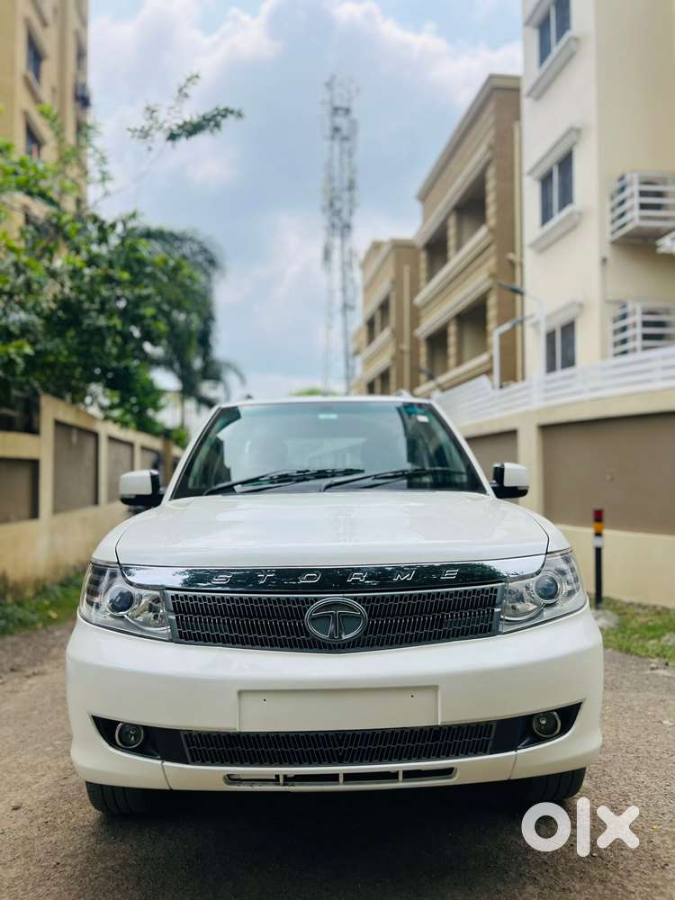 Tata Safari Storme Lx, 2014, Diesel