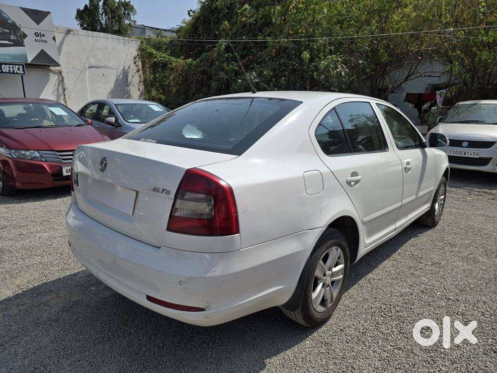 Skoda Laura 1.9 Tdi Mt Ambiente, 2009, Diesel