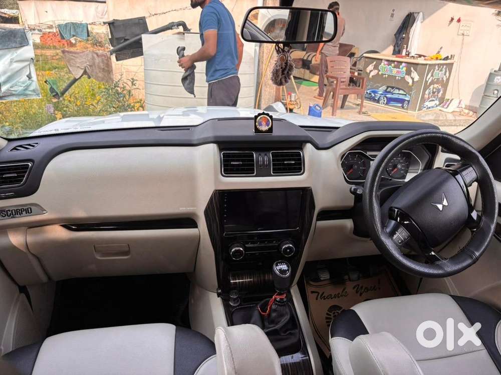 Mahindra Scorpio Classic S11