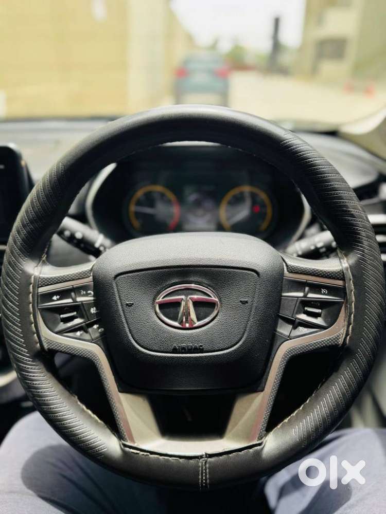 Tata Safari, 2023, Diesel