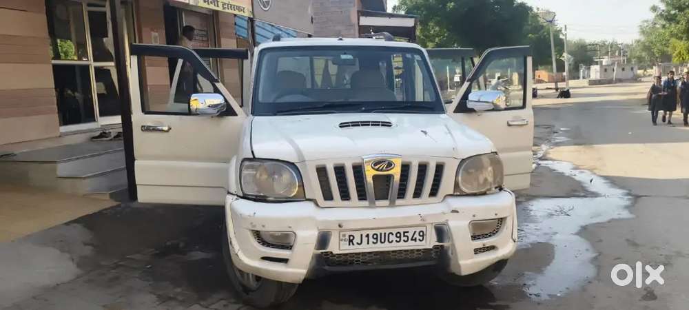 Mahindra Scorpio 2013 Diesel Manual