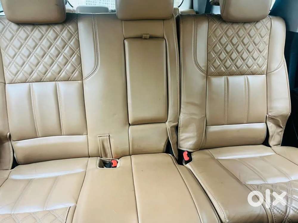 Xuv 500 Awd W11 Urgent To Sell