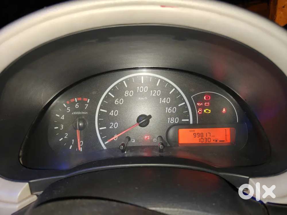 Nissan Micra Active 2014