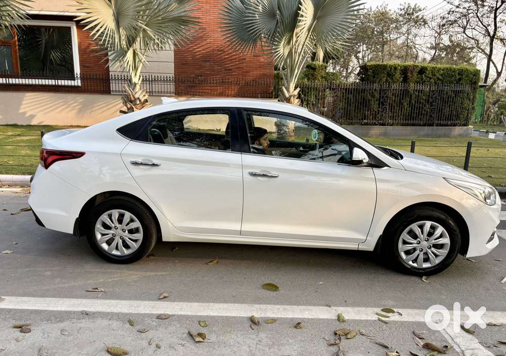 Hyundai Verna 1.6 Ex Vtvt, 2018, Petrol