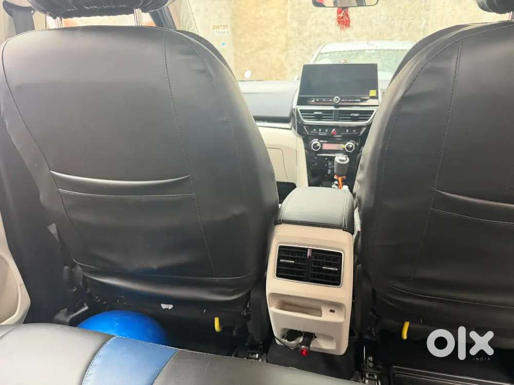 Mahindra Xuv 3xo 2025 Petrol Manual