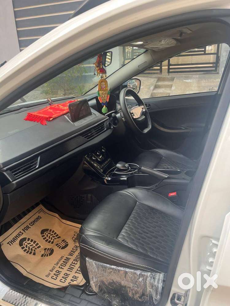 Tata Nexon Smart Plus Amt (2024) – Petrol  Excellent Condition