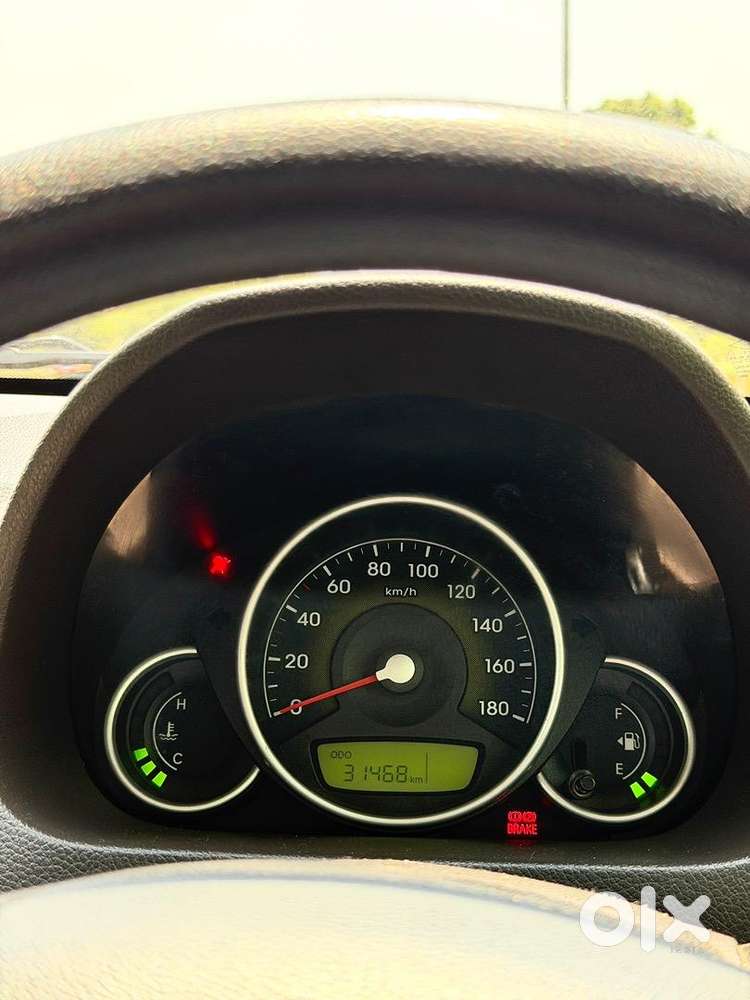 Hyundai Eon (petrol + Cng) 2015 Sportz Model