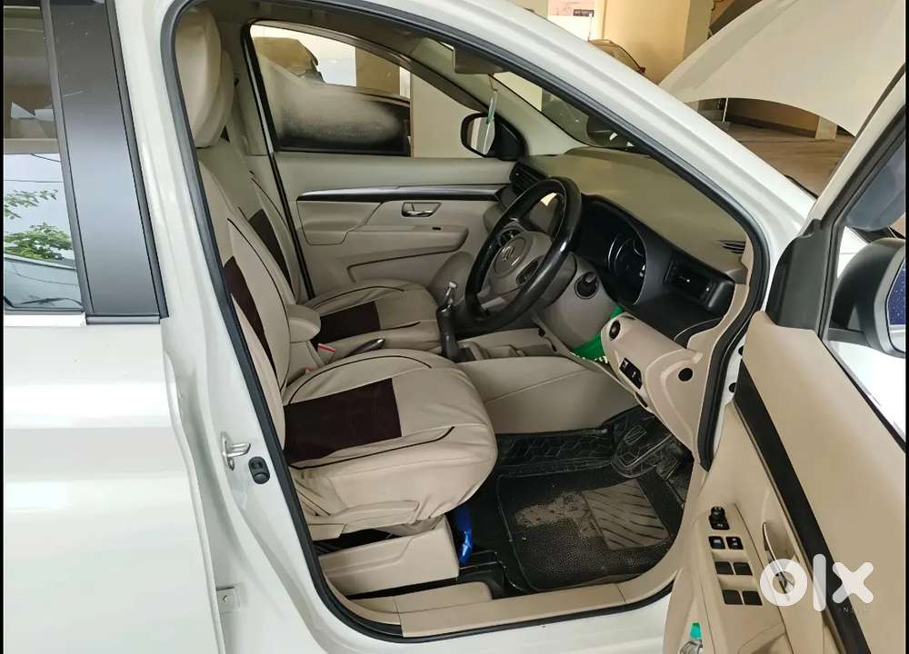 Maruti Suzuki Ertiga Zxi 2024
