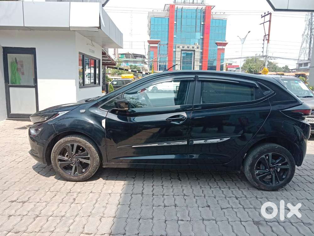 Tata Altroz 1.2 Xz Plus Dark Edition, 2023, Petrol