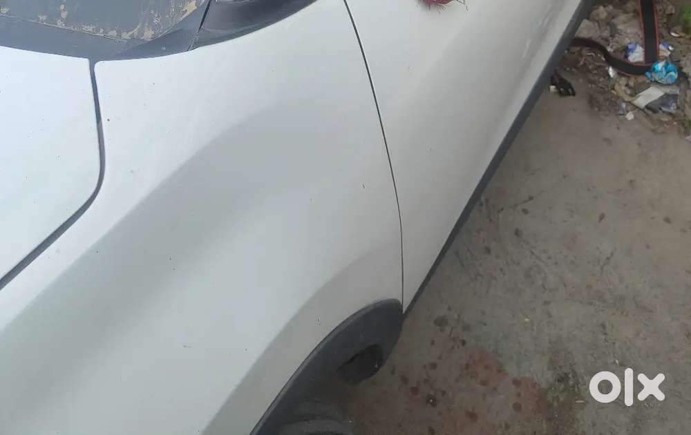 Tata Punch Base Model -central Locking + Speaker Base Tube Display