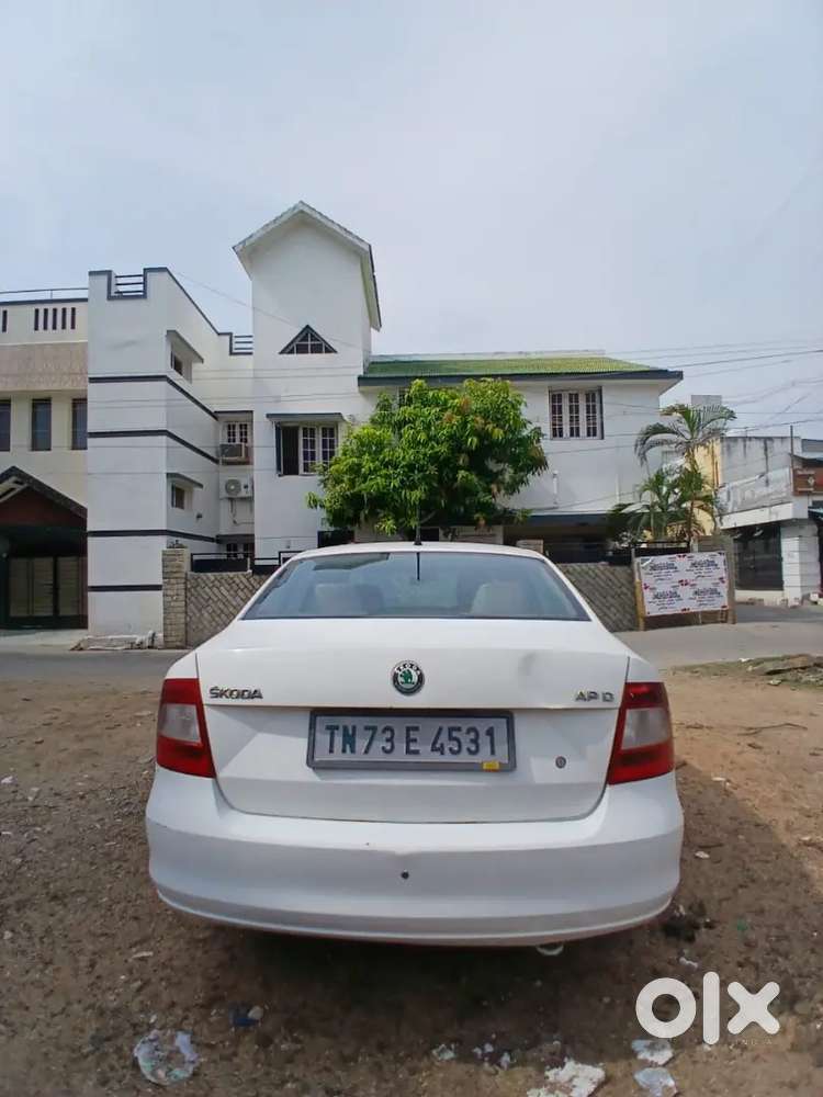 Skoda Rapid 1.6 Elegance 2013