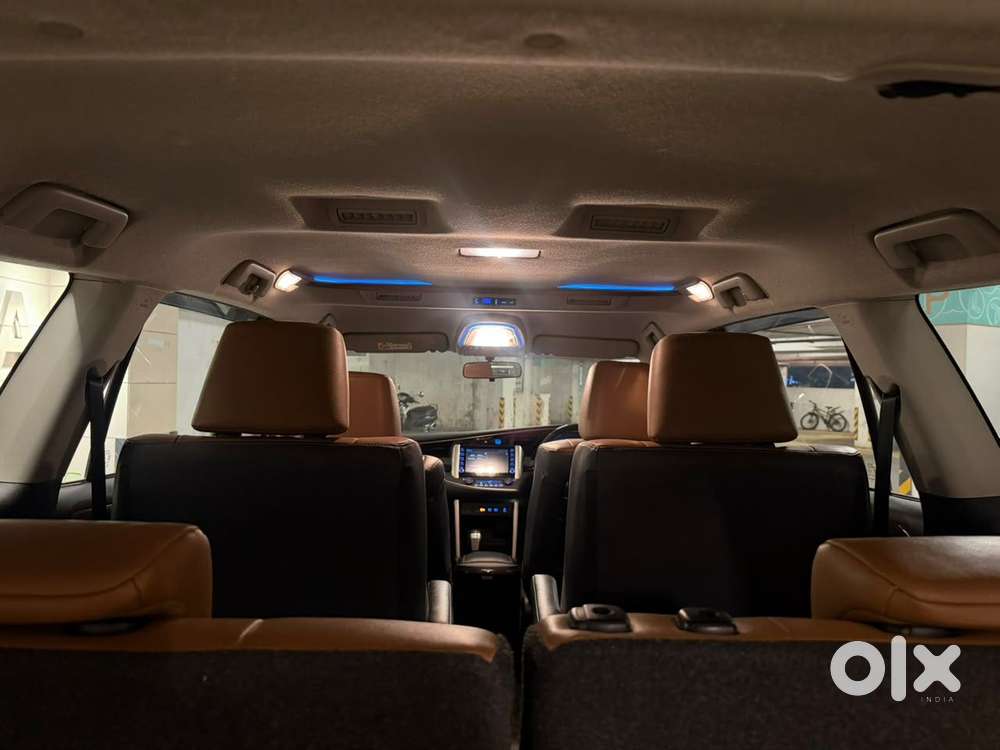 Toyota Innova Crysta 2.7 Zx At, 2022, Petrol