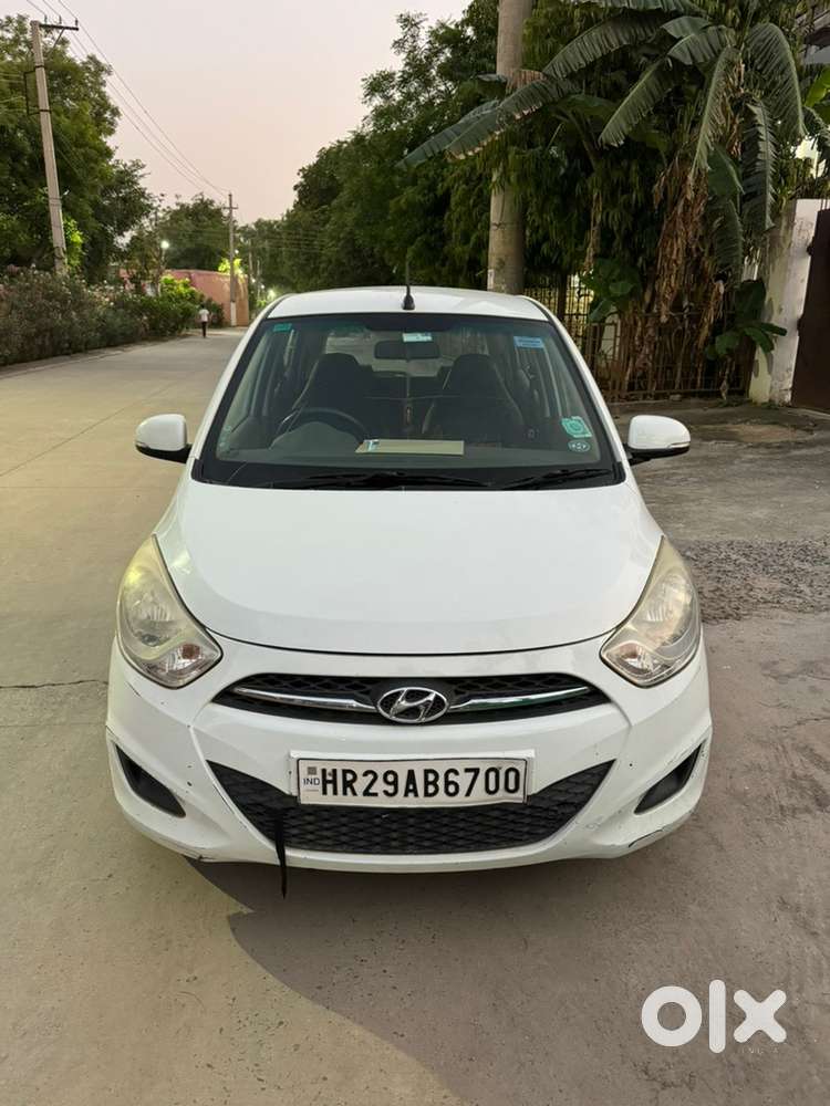 Hyundai I10 Sportz Petrol 2011