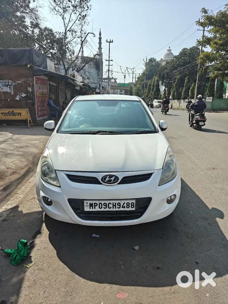Hyundai I20 2011 Petrol Well Maintained