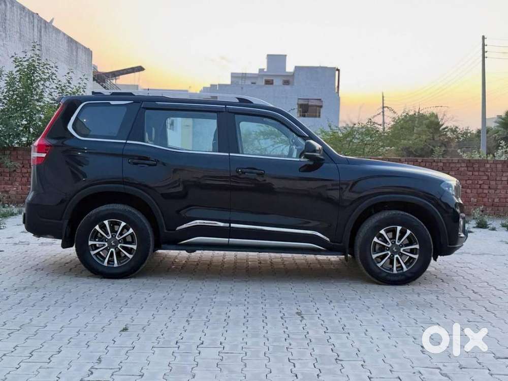 Mahindra Scorpio N D At 2wd Z8 S 7s Z8 Select, 2025, Diesel