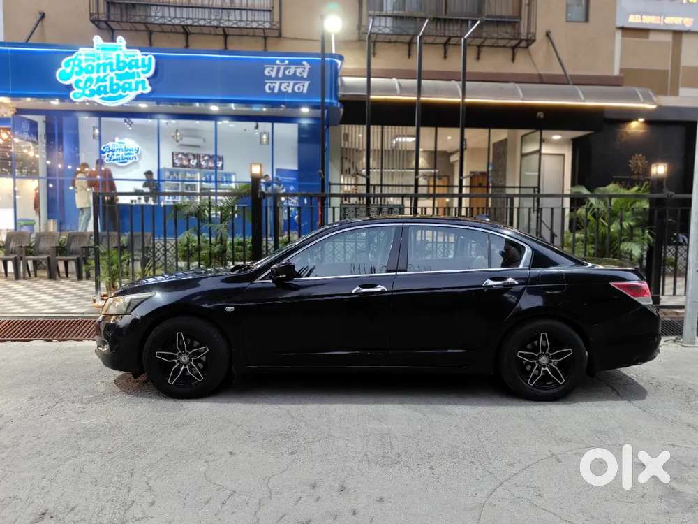 Honda Accord 2009 ( Black )