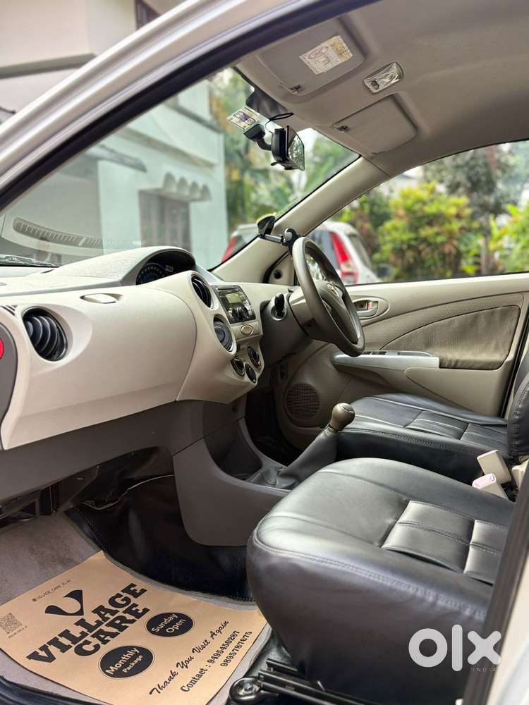 Toyota Etios Liva 2014-2016 V, 2016, Petrol
