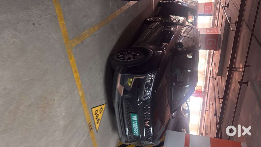 Mahindra Xuv400 El Pro 39.4 Kwh Dual Tone – Top End Model