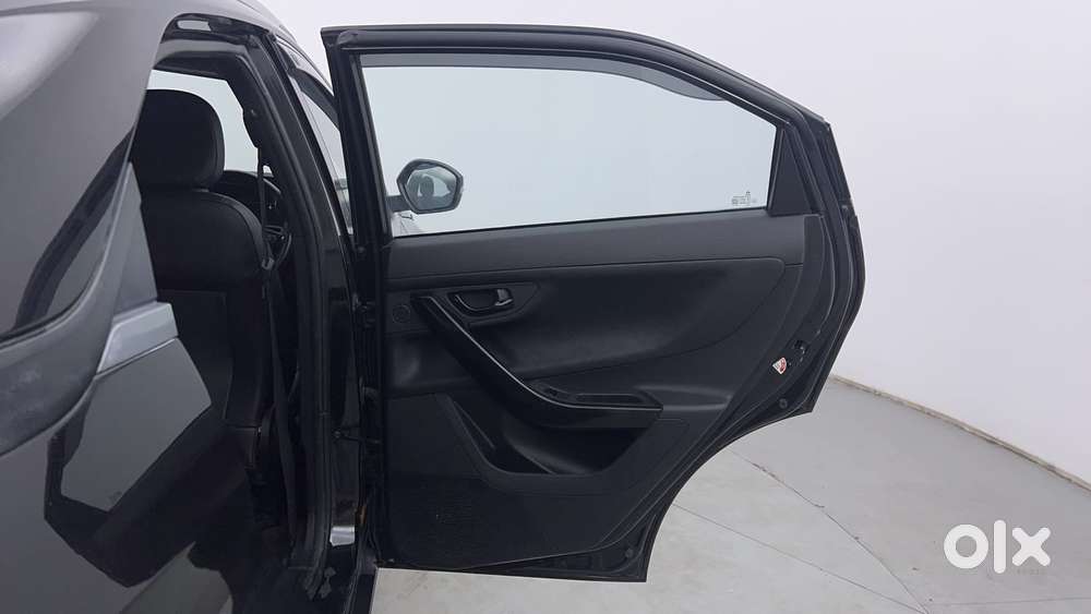 Tata Nexon 1.5 Revotorq Xz Plus (o) Dark Edition, 2022, Diesel