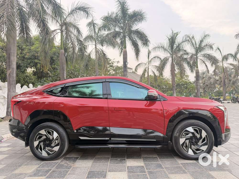 Mahindra Xev 9e Pack Three (top Model), 2025, Electric