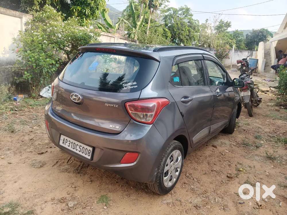 Hyundai Grand I10 2015 Petrol 87800 Km Driven