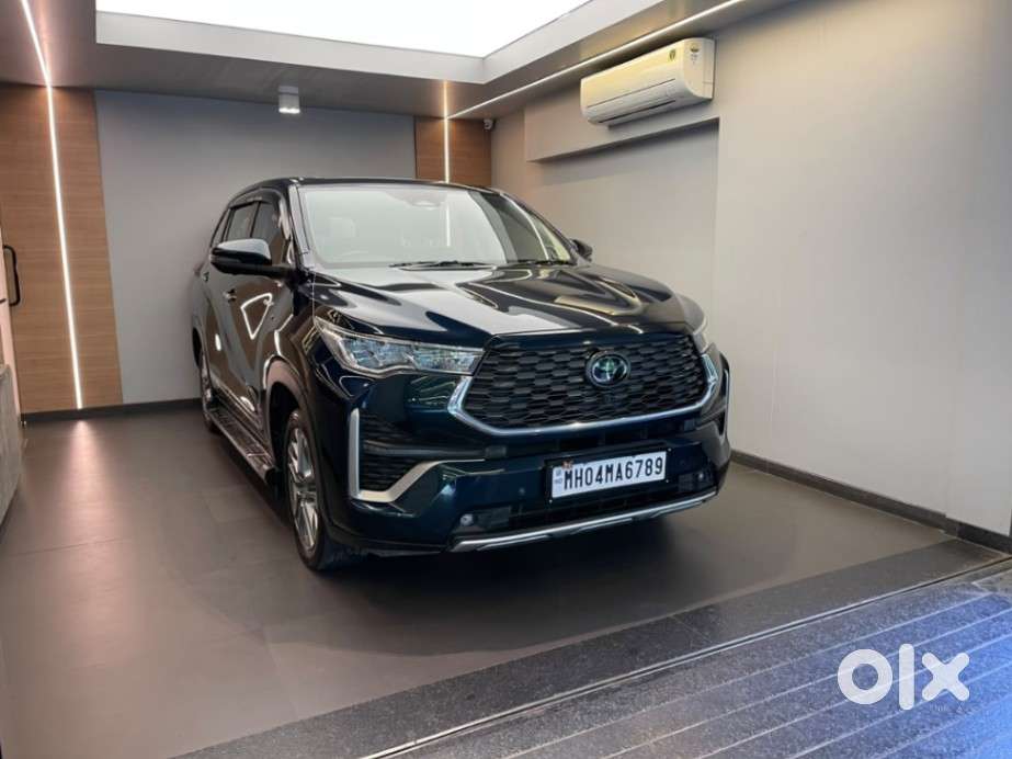 Toyota Innova Hycross 2.0 Zx (o) Hybrid 7 Str, 2024, Petrol