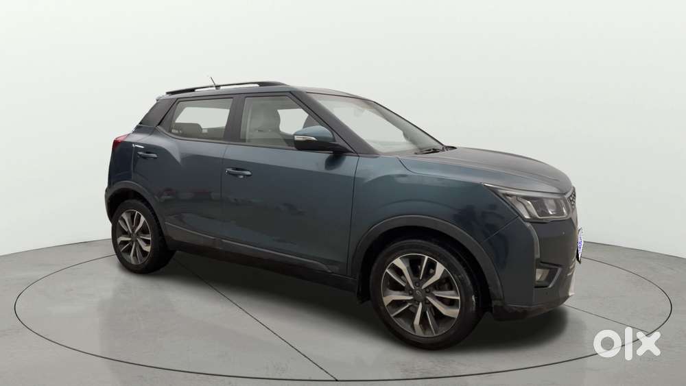 Mahindra Xuv300 1.2 W8 (o) Amt Petrol, 2021, Petrol