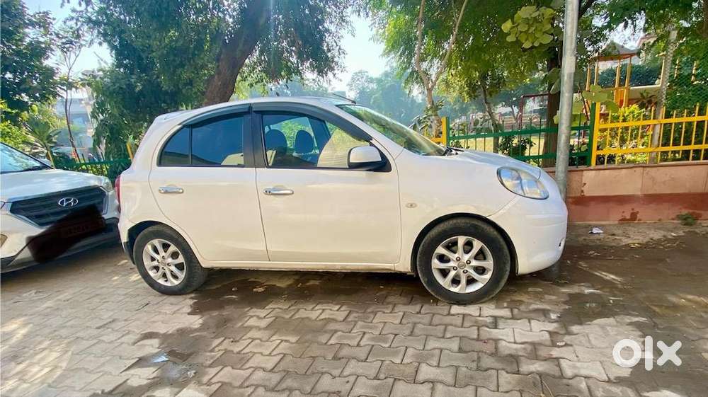 Nissan Diesel Manual 2013 Car