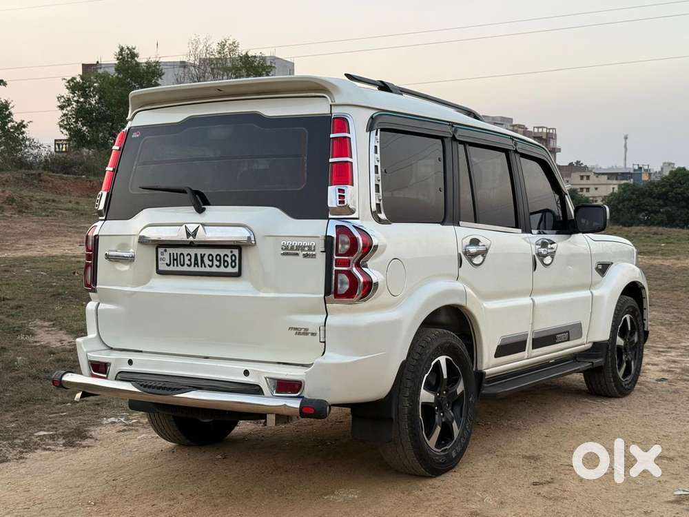 Mahindra Scorpio Classic 2.2 S 11 Mt 7 Str, 2023, Diesel