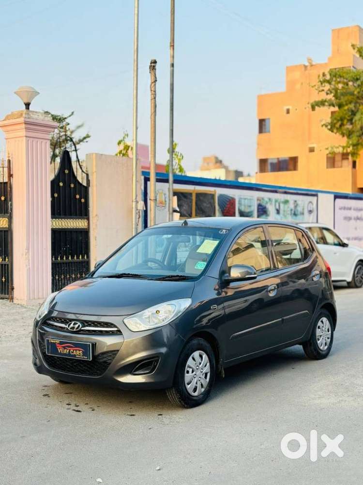 Hyundai I10 Sportz At, 2013, Petrol